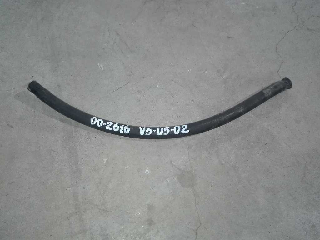 патрубок расширительного бачка б/у - 2